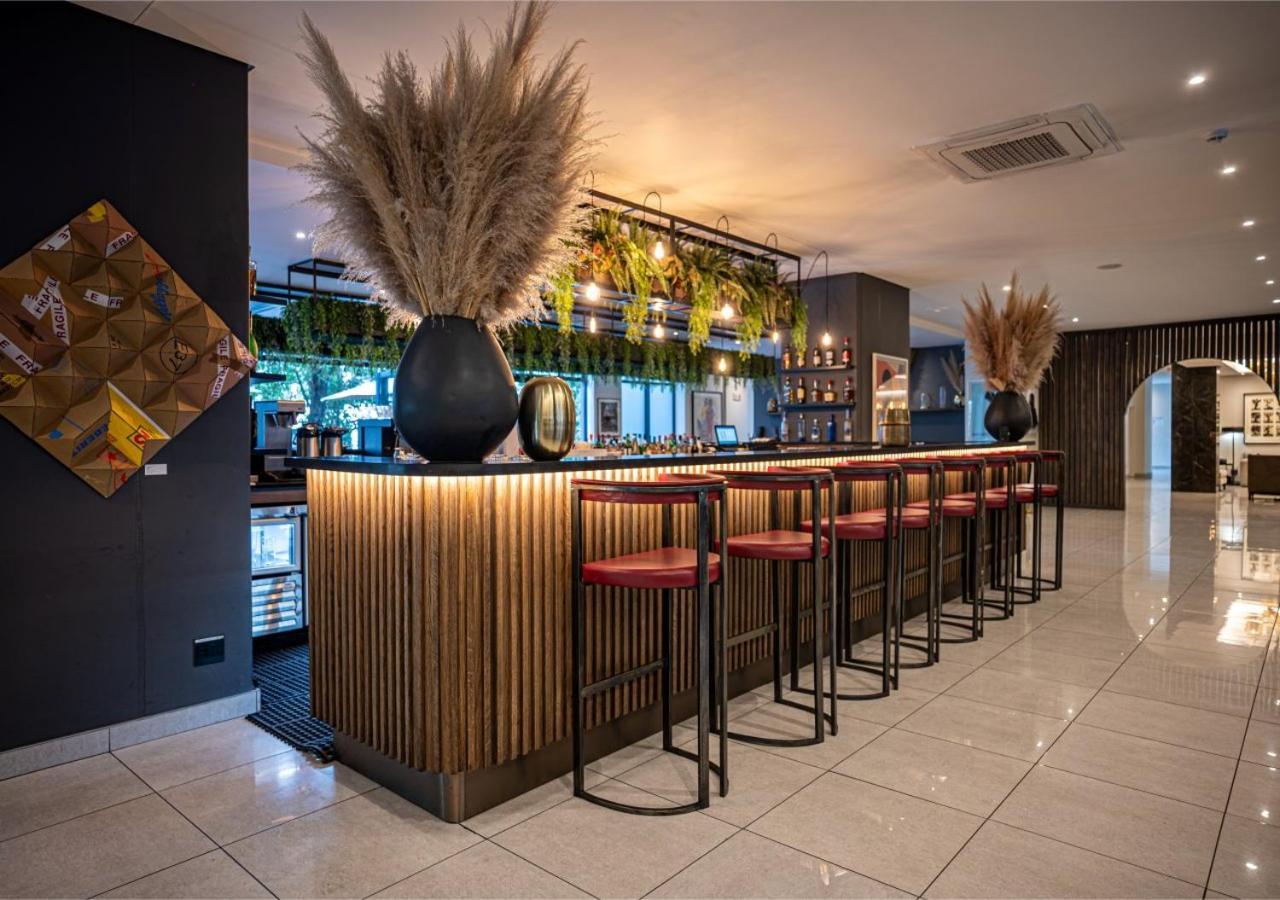 The Catalyst Apartment Hotel By Newmark Johannesburg Exterior photo