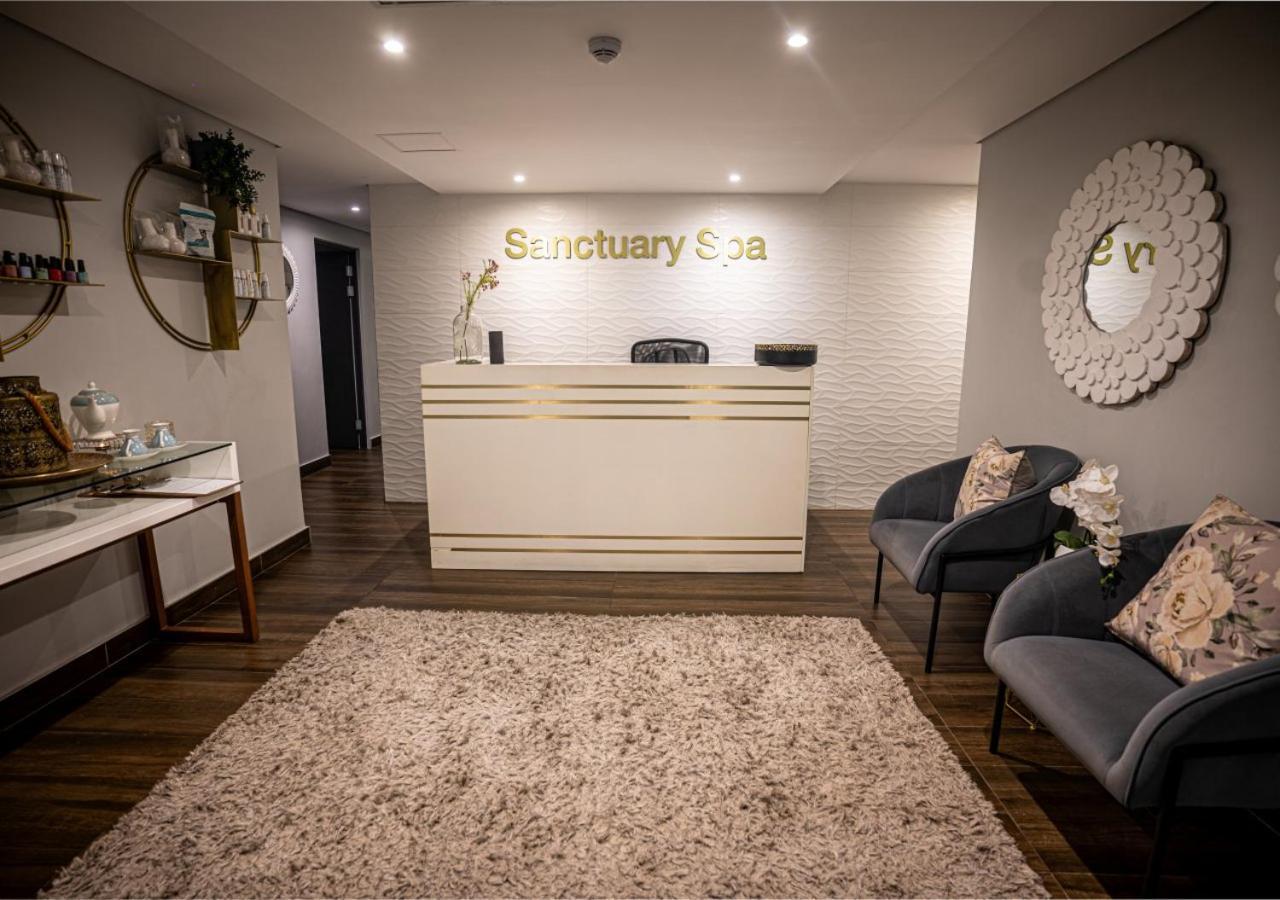 The Catalyst Apartment Hotel By Newmark Johannesburg Exterior photo